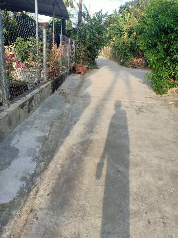 Đất thổ cư chính chủ Ninh Hoà 180m² giá 2.4 tỷ - Vị trí đẹp, giao thông thuận tiện!