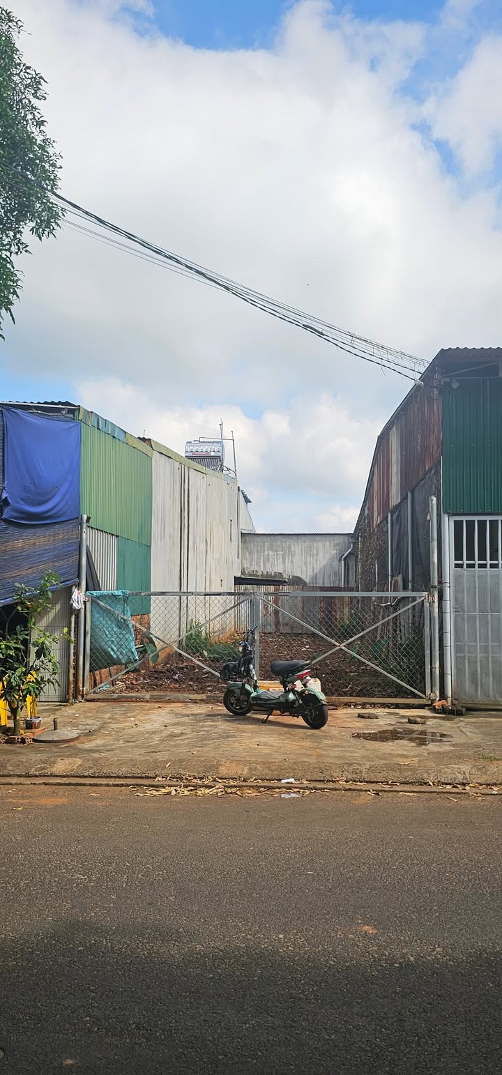 Đất mặt tiền Thủ Khoa Huân, Buôn Ma Thuột 125m² giá 4.9 tỷ - Cơ hội đầu tư kinh doanh hấp dẫn!