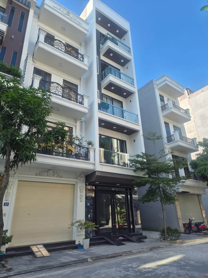 Đất nền khu đô thị Dệt, Nam Định 63m² giá 5.5 tỷ - Hướng Đông, Sổ đỏ chính chủ!