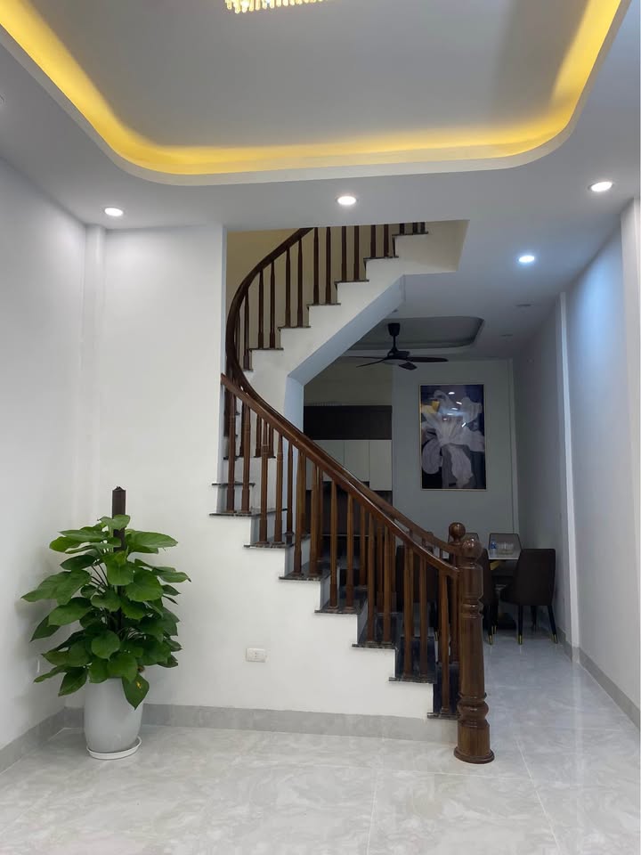 Nhà phố Trường Chinh Đống Đa 38m² giá thỏa thuận - Kinh doanh đỉnh, gần phố!