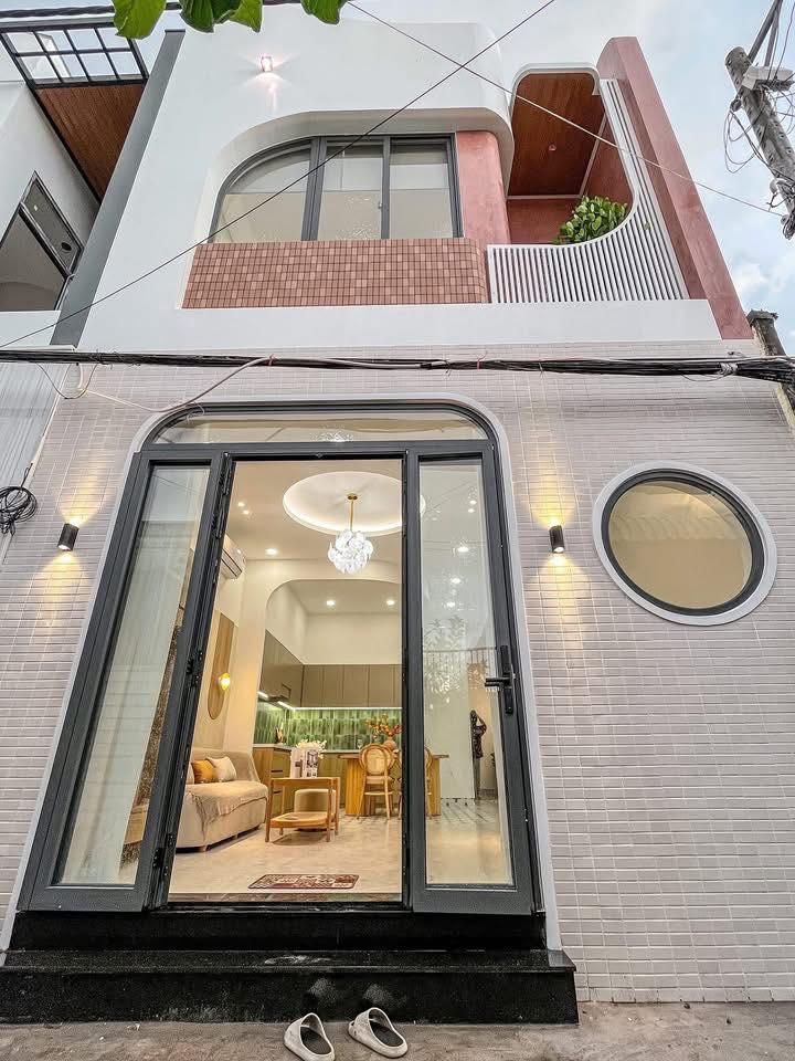 Nhà hẻm 388Z Nguyễn Văn Cừ 62m² giá 3.79 tỷ - Thiết kế hiện đại, nội thất cao cấp!