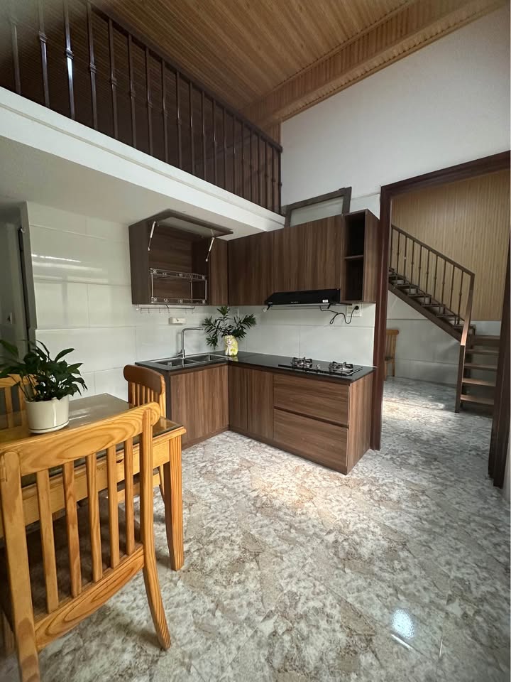 Căn hộ COCO Đà Lạt 2 phòng ngủ - Full nội thất, xe hơi đậu thoải mái!