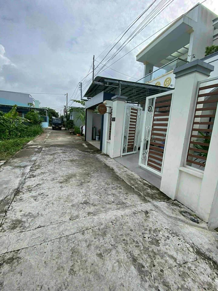 Đất mặt tiền hẻm 140 Nguyễn Minh Đường, 135m² giá 1.8 tỷ - Thương lượng ngay!