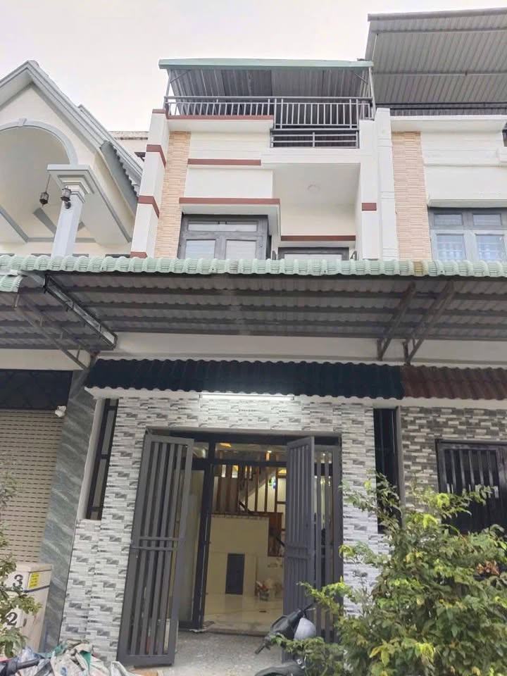 Nhà 1 Lầu 1 Trệt Khu Dân Cư Thái Bình Dương, Tân Phước Khánh 67m² giá 3.2 tỷ - Sổ hồng chính chủ, thương lượng tốt!