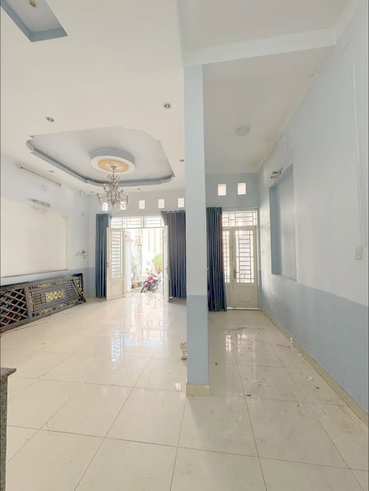 Nhà cho thuê KDC Phú Hòa, Thủ Dầu Một 120m² giá chỉ 12 triệu - Phù hợp cho làm văn phòng và gia đình!