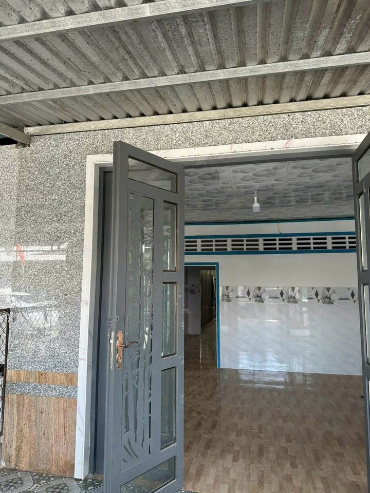 Nhà bán Thới Tân, Thới Lai, Cần Thơ 81m² - Giá chỉ 700 triệu!