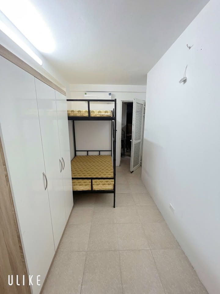 Phòng cho thuê tại ngõ Thịnh Quang, Đống Đa - Giá 2.8 triệu, ở ngay!