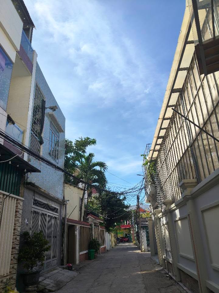 Nhà 3 tầng 85m² đường Phan Bá Phiến - Giá chỉ 7.9 tỷ - Sẵn sàng vào ở ngay!