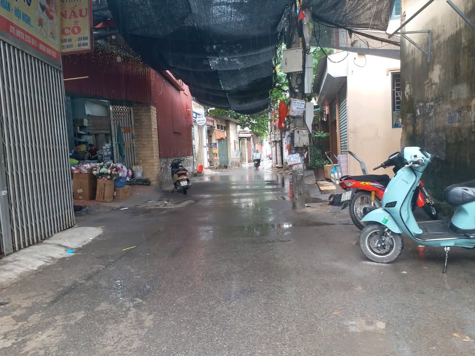 Nhà mặt phố Chùa Võ 30m² - 2 tầng - Giá chỉ 7 tỷ - Ô tô tránh cửa