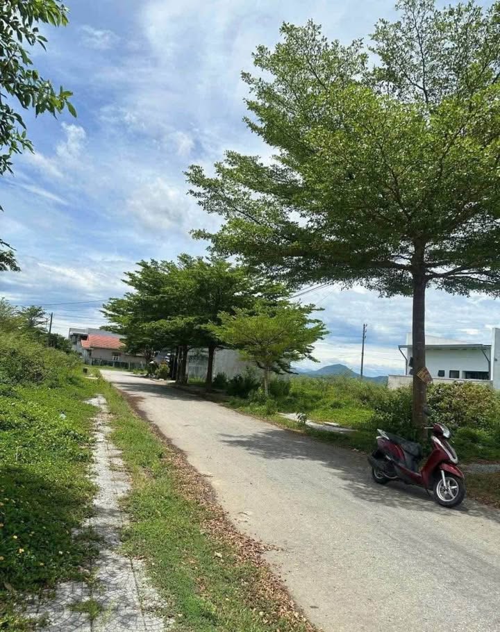 Đất nền Hương An, Huế 242m² chỉ 2.42 tỷ - Mặt tiền đẹp, cơ hội đầu tư!