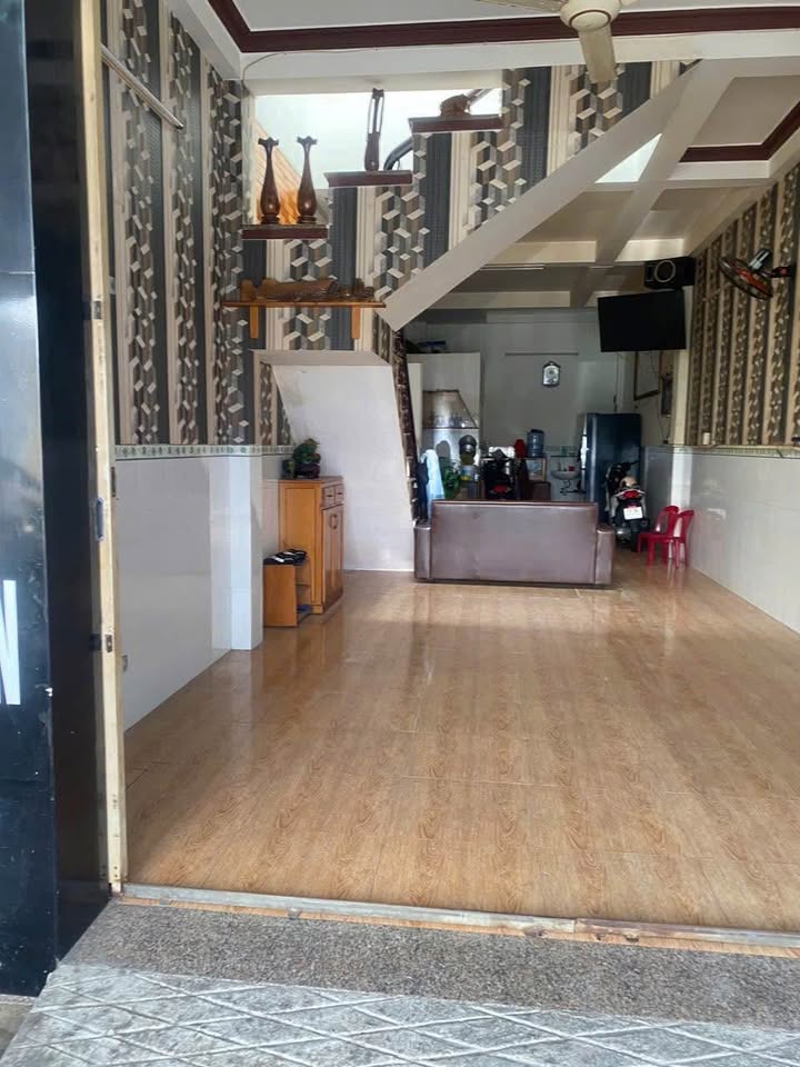 Nhà phố cho thuê tại B7, Phước Hải, Nha Trang 52m² - Mở văn phòng kinh doanh ngay!