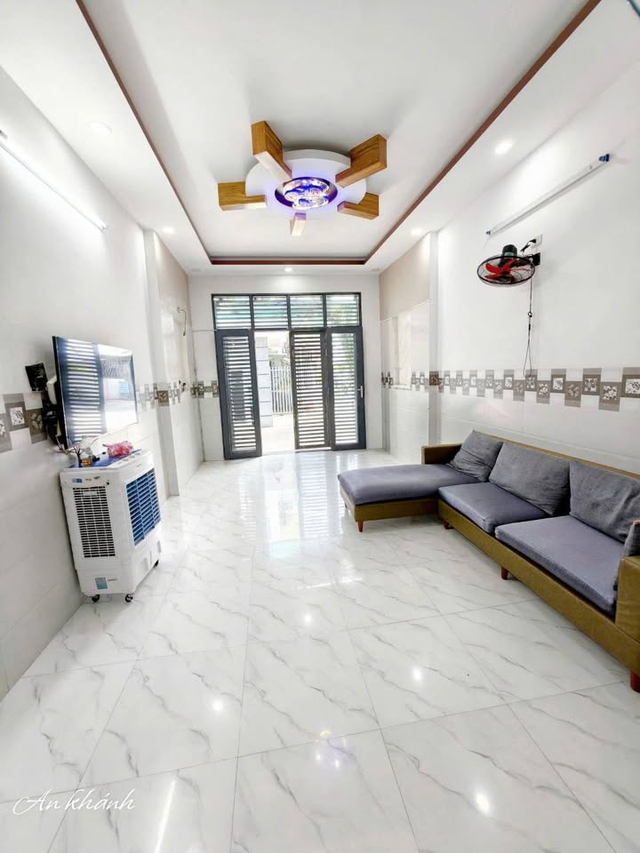 Nhà 2 tầng đẹp tại Vĩnh Trường, Nha Trang 56m² giá 4.3 tỷ - Chính chủ bán gấp!