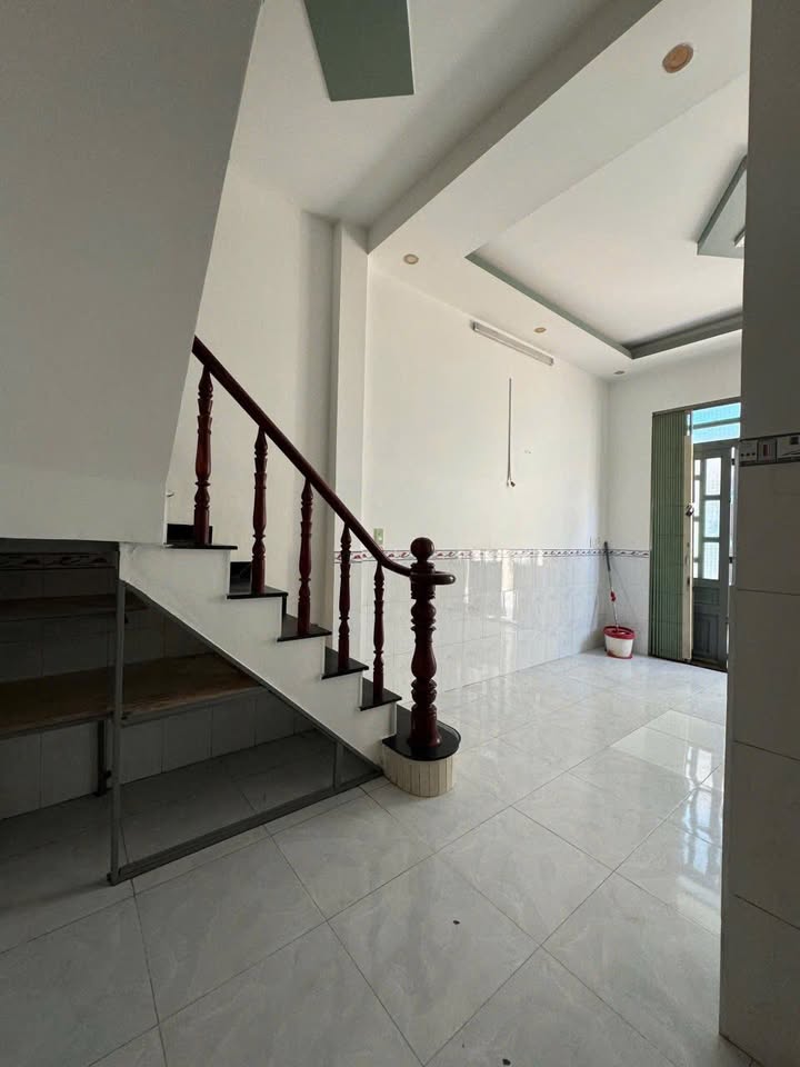 Nhà cho thuê tại Bình Chánh 2 phòng ngủ giá 3.5 triệu - Gần chợ ấp 5