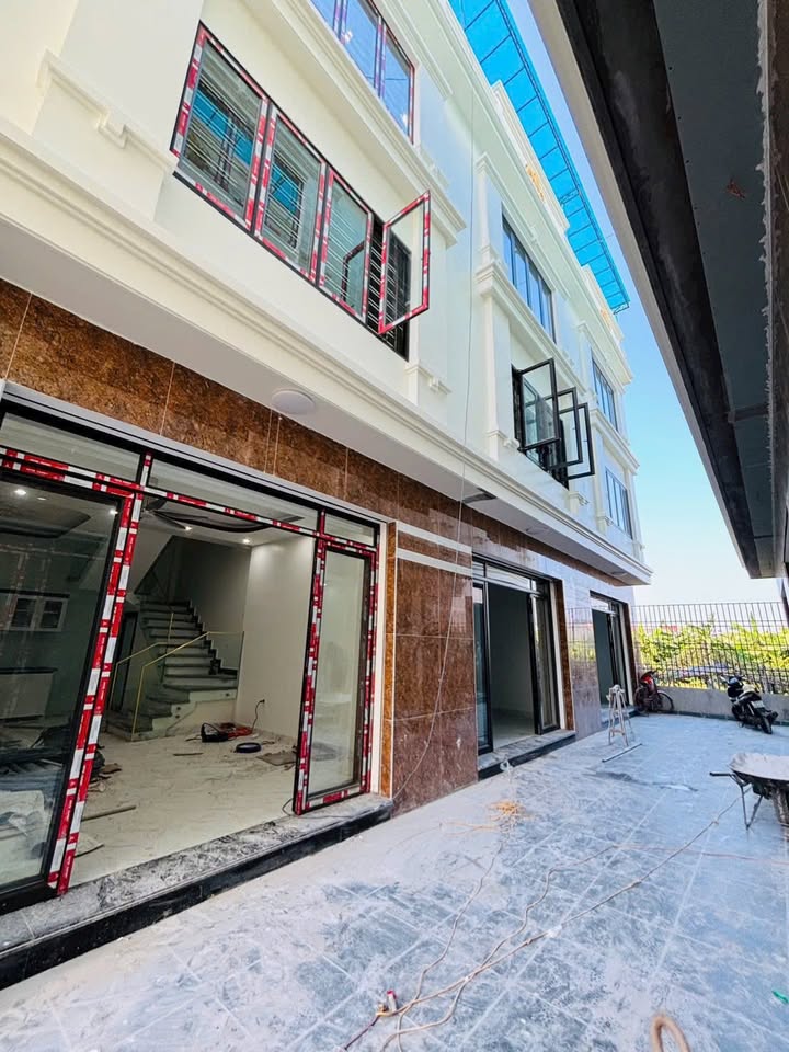 Nhà 4 tầng Tràng Cát Hải An 40m² giá hơn 2 tỷ - Sổ đỏ chính chủ!