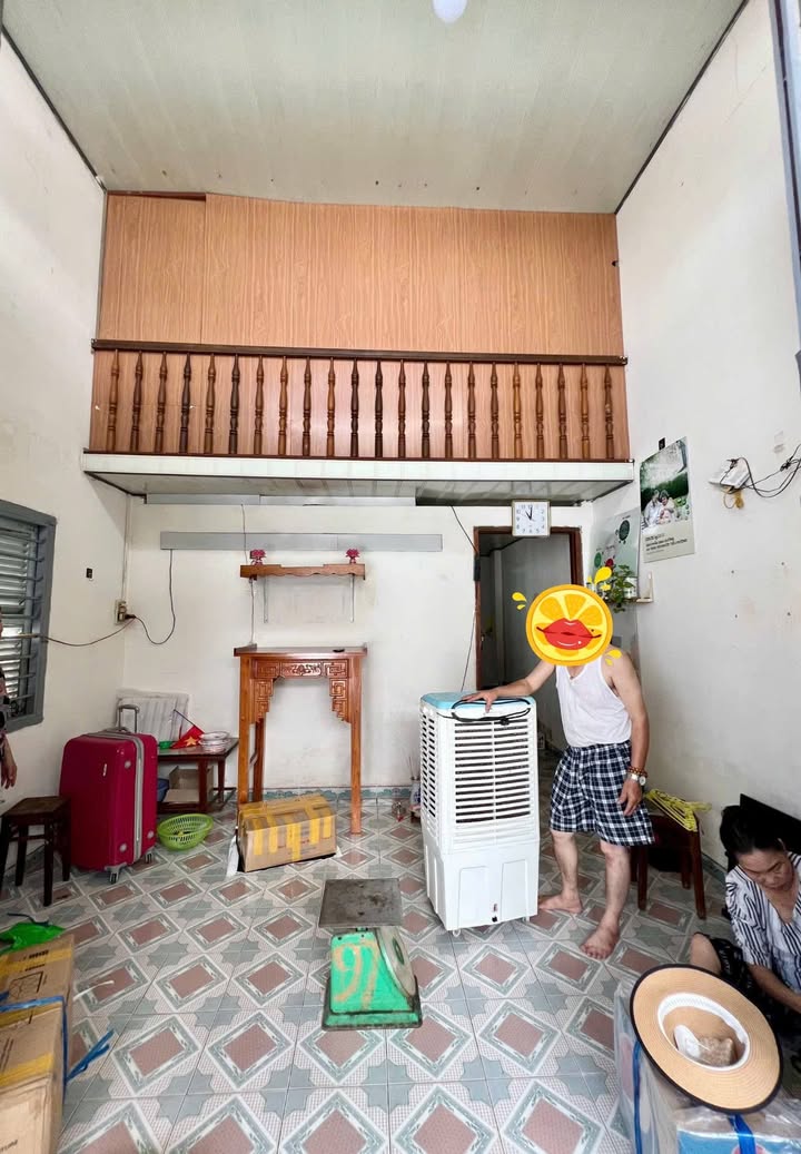 Nhà cấp 4 gác lửng hẻm Võ Thị Sáu, 49.3m² giá 2.15 tỷ - Gần biển chỉ 3 phút!