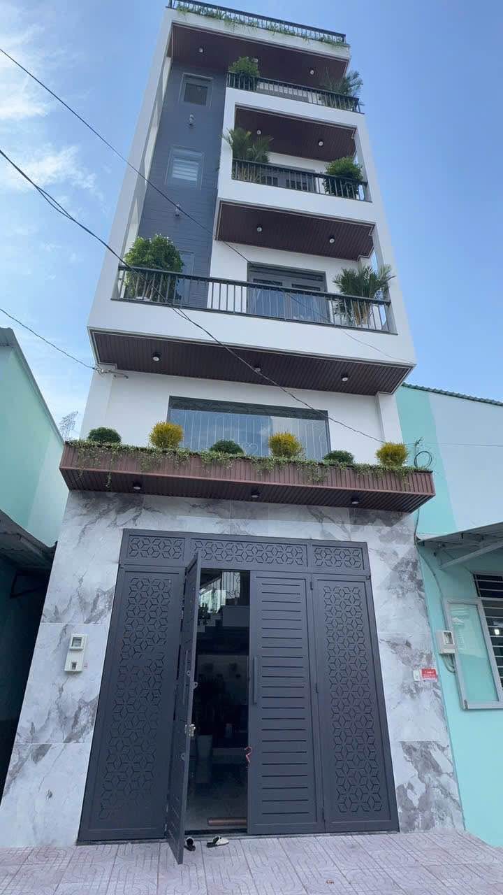 Nhà phố Tân Chánh Hiệp 75m² giá 7.99 tỷ - Full nội thất, sẵn sàng ở ngay!