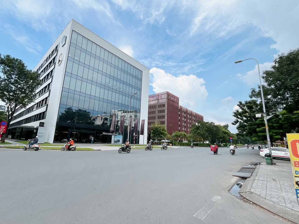 Bán Gấp Nhà Góc 2 Mặt Tiền Hẻm 8m Đường Tân Kỳ Tân Quý 68m² - Tiềm năng kinh doanh cực cao!