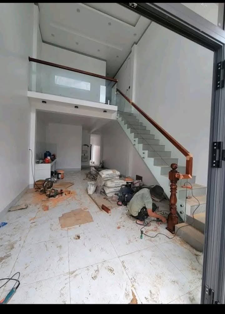 Nhà trệt lửng mặt tiền Trần Hưng Đạo, Cần Thơ 109m² giá 1.8 tỷ - Sân trước đậu ô tô thoải mái!