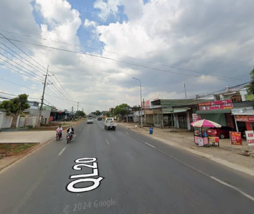 Bán gấp FrontHouse mặt tiền QL20, Định Quán, 399.6m² - Kinh doanh thuận lợi!