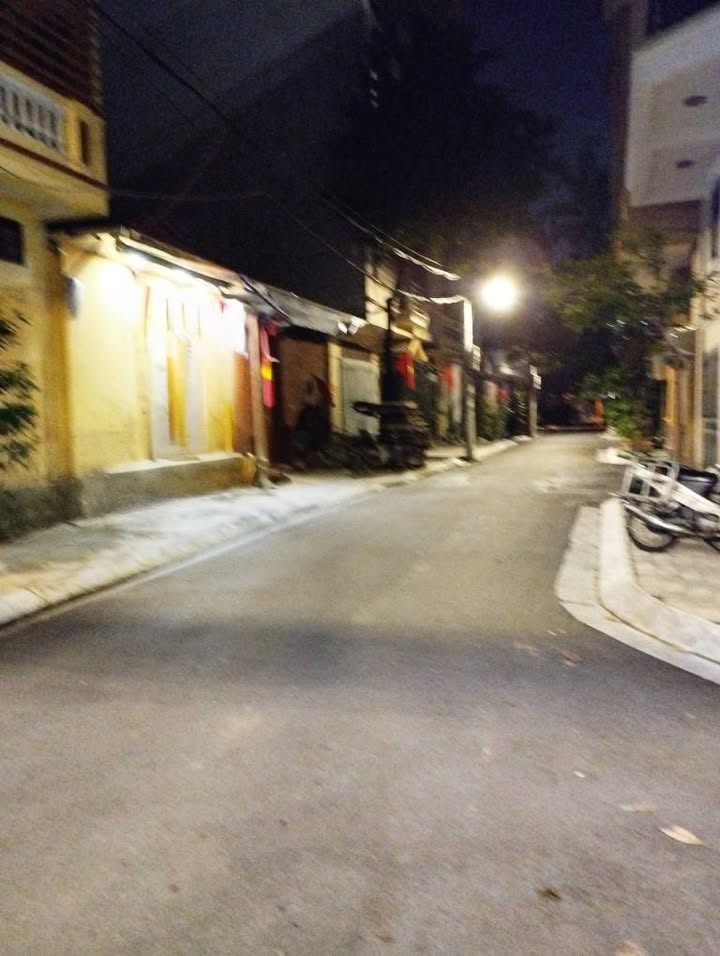 Đất phố Nghĩa Đô Cầu Giấy 50m² giá 21.5 tỷ - Kinh doanh đỉnh cao!