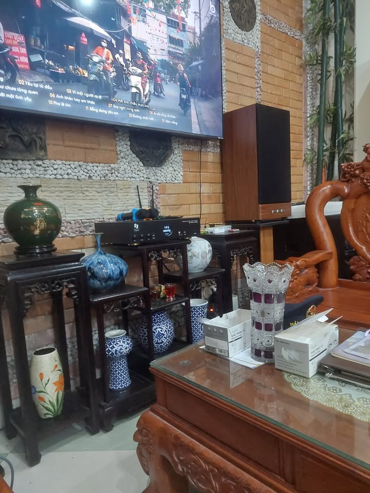 Nhà phố Hoàn Kiếm 45m² giá 18 tỷ - Chính chủ bán gấp, tài lộc chờ đón!