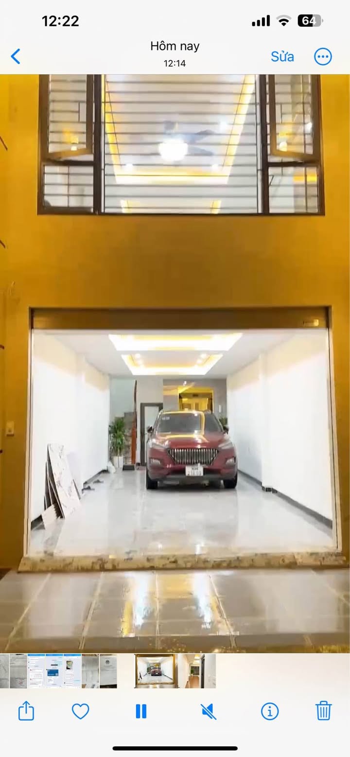 Nhà mặt phố Trạm, Long Biên 60m² giá 19.65 tỷ - Kinh doanh sầm uất, đầy đủ nội thất!