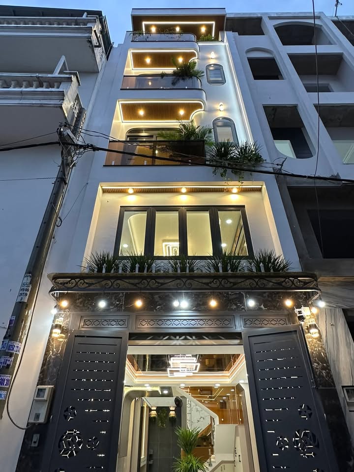 Nhà đường Thạnh Xuân 25, phường Thới An, quận 12, 58.8m² giá 6.45 tỷ - Thiết kế hiện đại, đầy đủ nội thất!