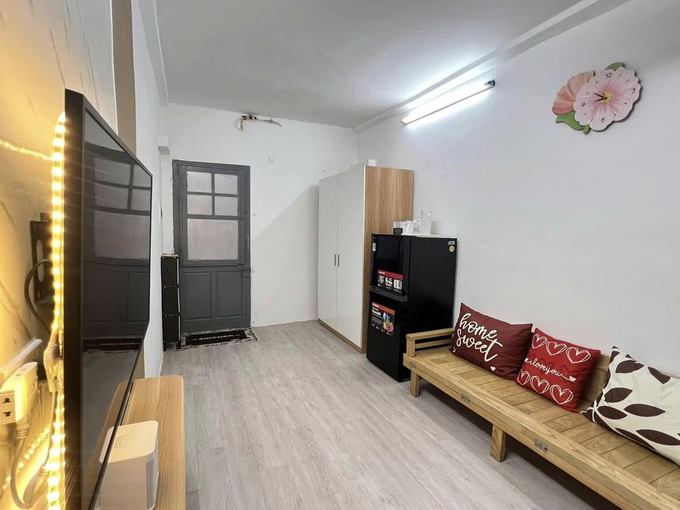 Căn hộ cho thuê phố Trần Quốc Toản, Hoàn Kiếm 20m² - Chỉ việc xách vali vào ở!