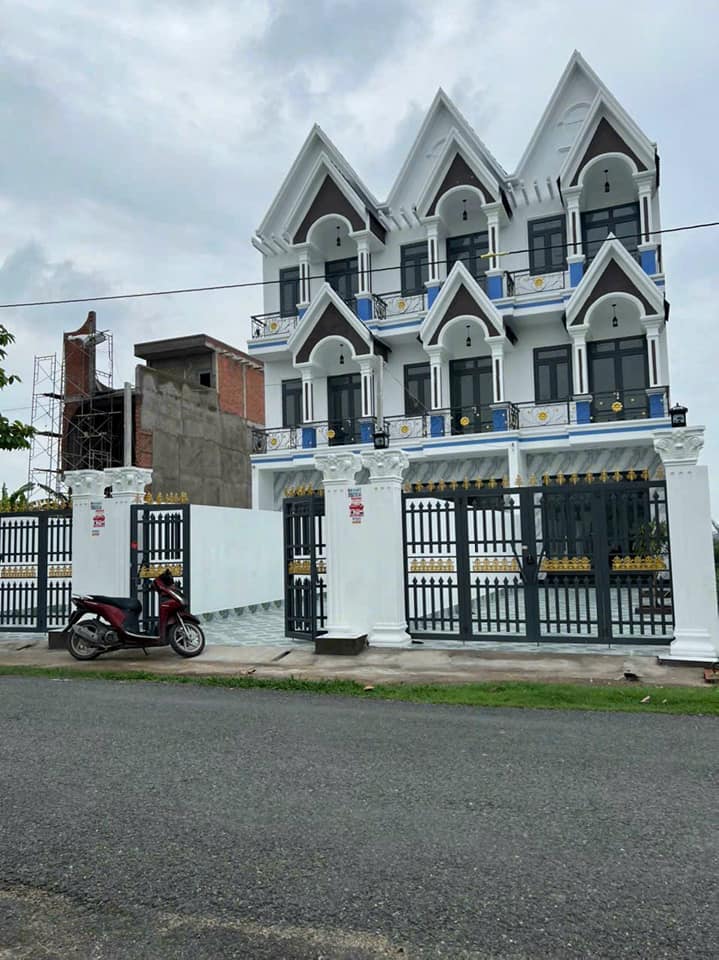 Nhà 1 trệt 2 lầu tại Tân Kim, Cần Giuộc, 120m² giá 2.9 tỷ - Nhà mới hoàn thiện, vào ở ngay!