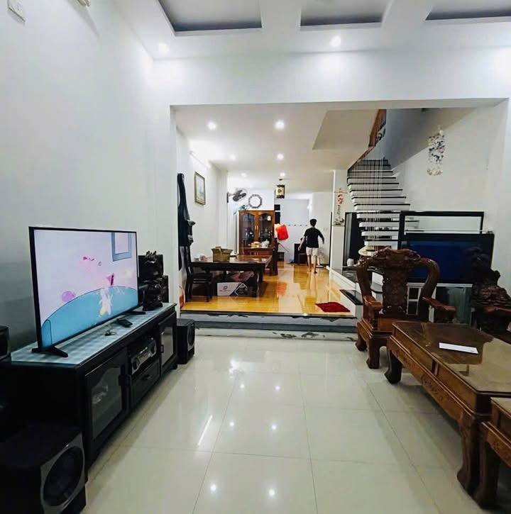 Cho thuê nhà nguyên căn 3 tầng Đỗ Bá, An Thượng 81m² - Phù hợp kinh doanh!