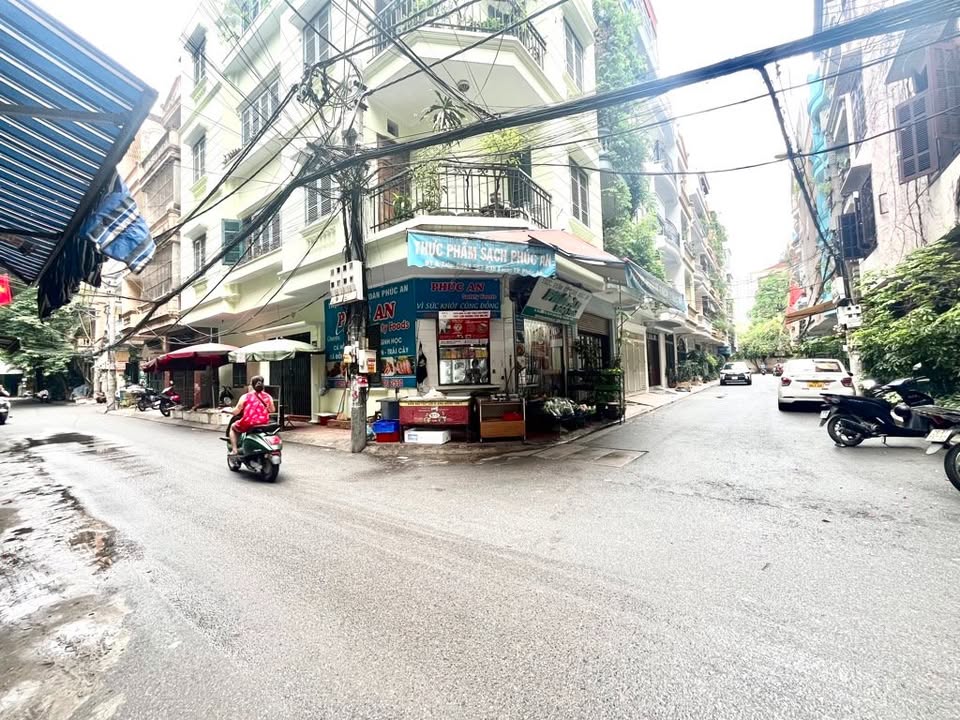 FrontHouse Khuất Duy Tiến 75m² giá thỏa thuận - Mặt tiền khủng, kinh doanh thuận lợi!