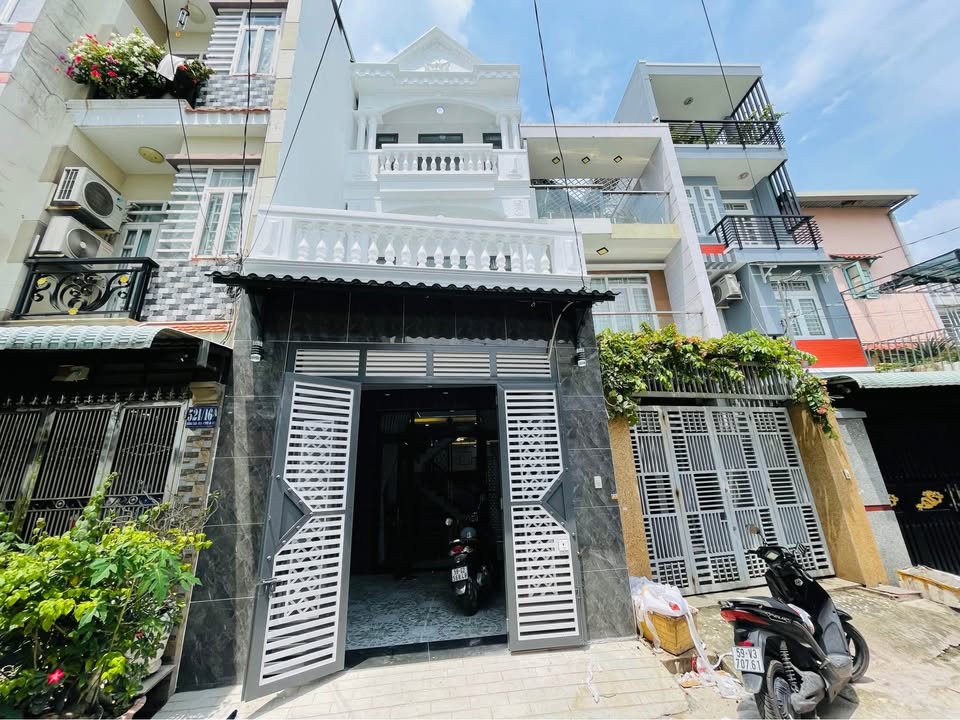 Nhà 3 tầng đẹp hẻm 5m Lê Thị Riêng 259m² giá 6.25 tỷ - Sổ hồng riêng