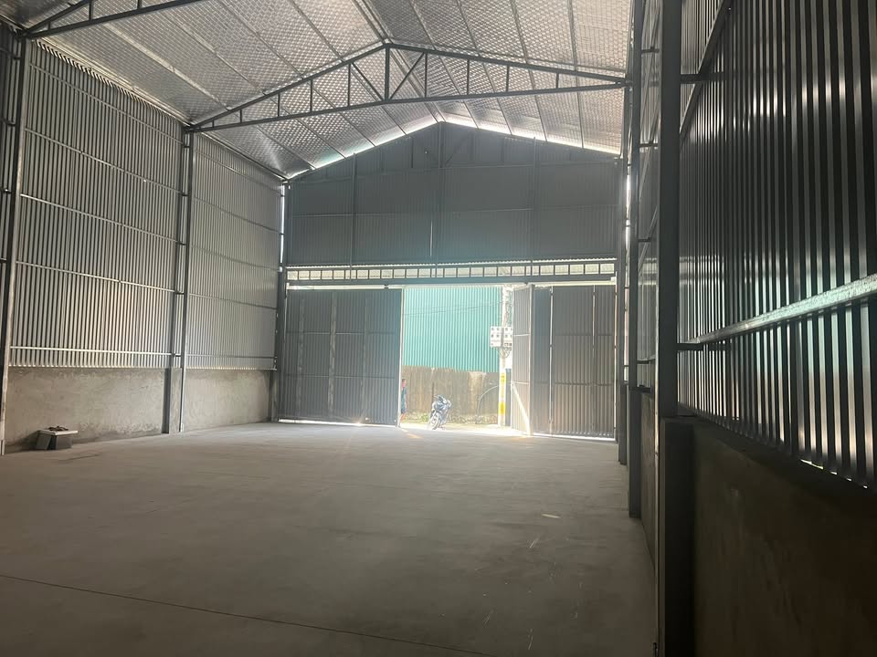 Kho cho thuê 230m² đường Đại lộ Thăng Long - Không gian sạch sẽ, thoáng mát