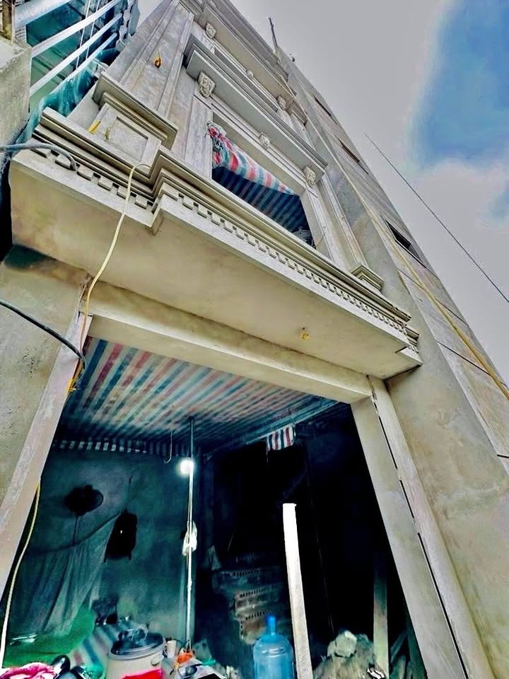 Nhà riêng đường Thúy Lĩnh 35m² giá 6.2 tỷ - Ngõ ô tô đỗ, thiết kế hiện đại!