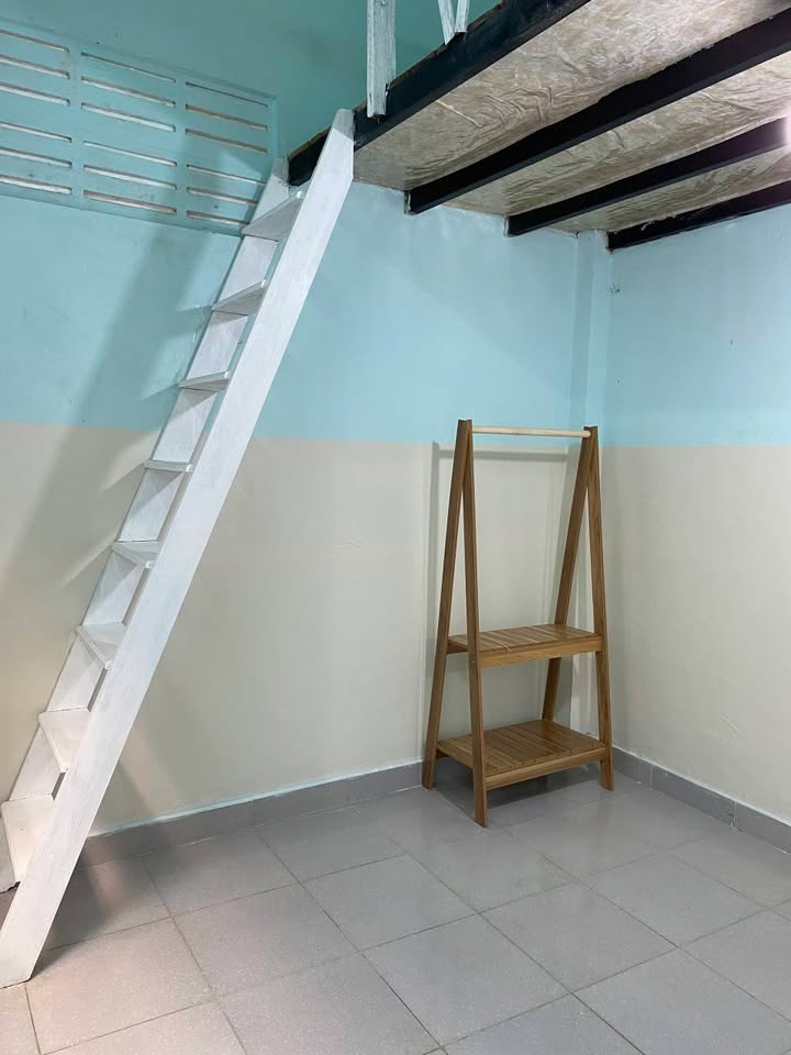 Cho thuê phòng trọ Nha Trang 30m² giá 1.4 triệu - Phòng sạch sẽ, gác lững