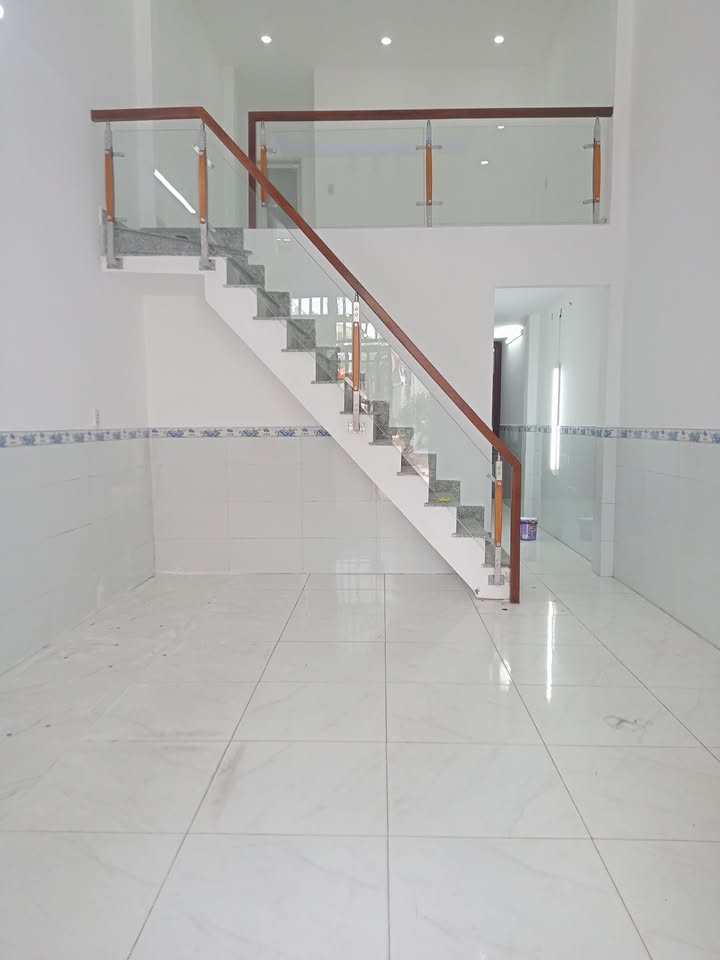 Nhà mới An Phú, Dĩ An 70m² giá 2.65 tỷ - Đường ô tô tận cửa!