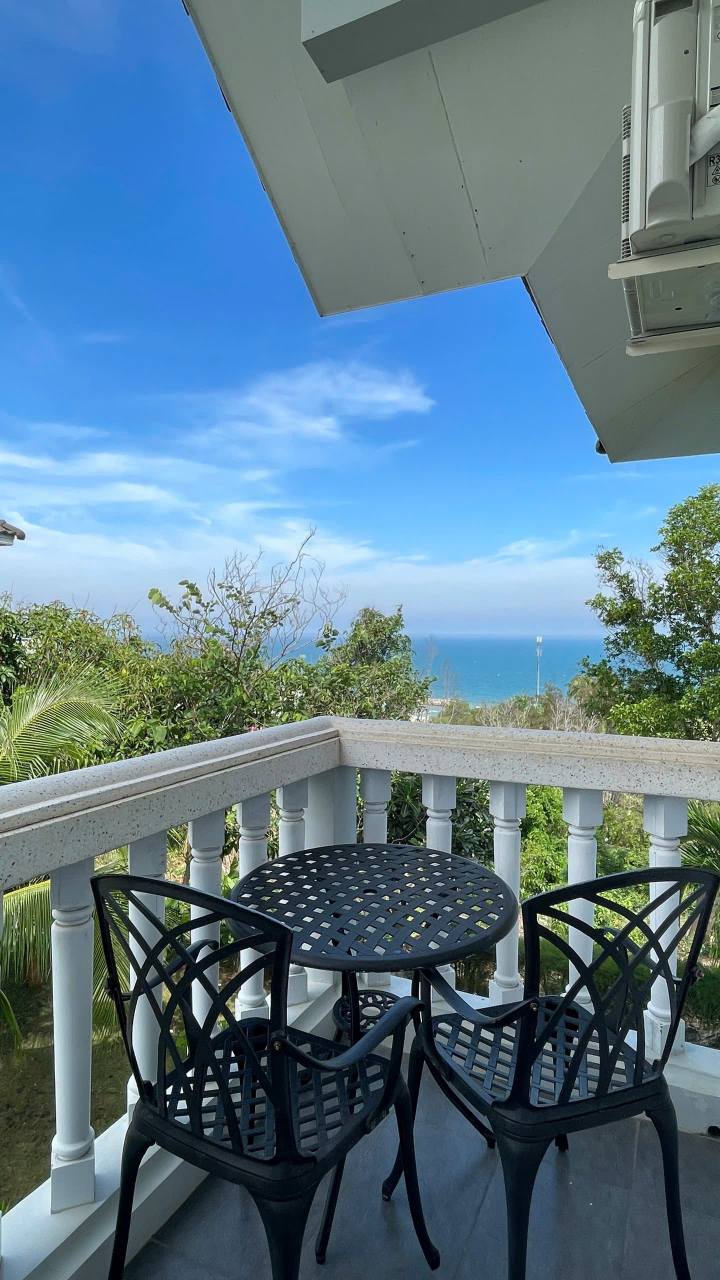 Biệt thự Sealink Mũi Né 400m² giá 10 tỷ - Thiết kế hiện đại, view biển tuyệt đẹp!