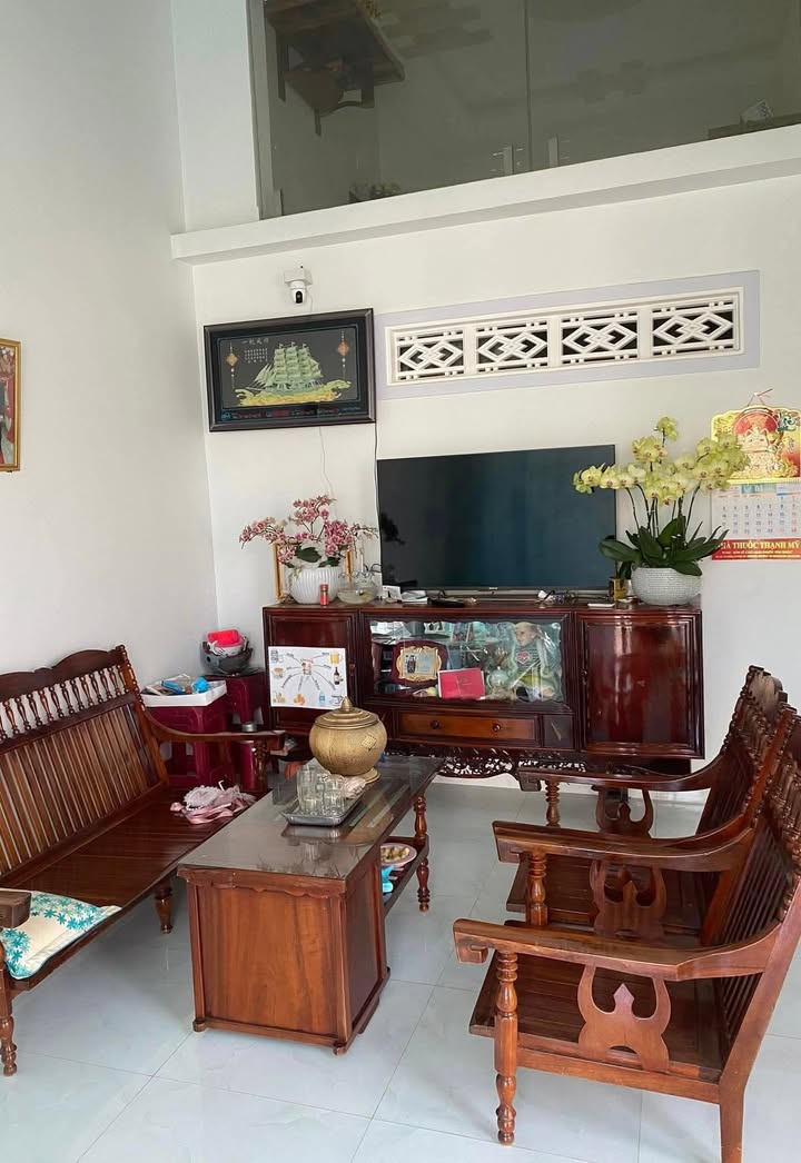 Nhà đẹp Thạnh Mỹ Đơn Dương 100m² giá 1.55 tỷ - Khu vực dân cư văn minh!