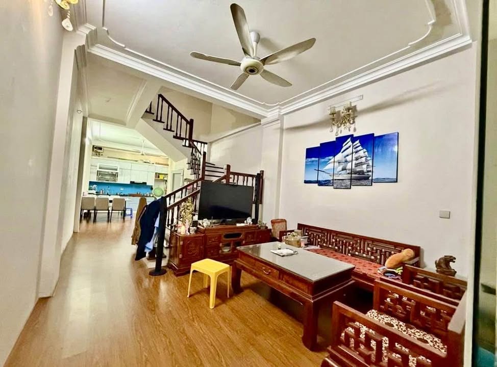 Nhà riêng Minh Khai 40m² giá nhỉnh 7 tỷ - Thiết kế 3 phòng ngủ master