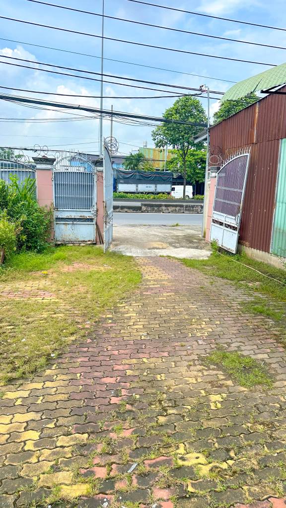 Xưởng cho thuê mặt tiền Quốc Lộ 22, Hóc Môn 316.8m² - Giá 22 triệu/tháng