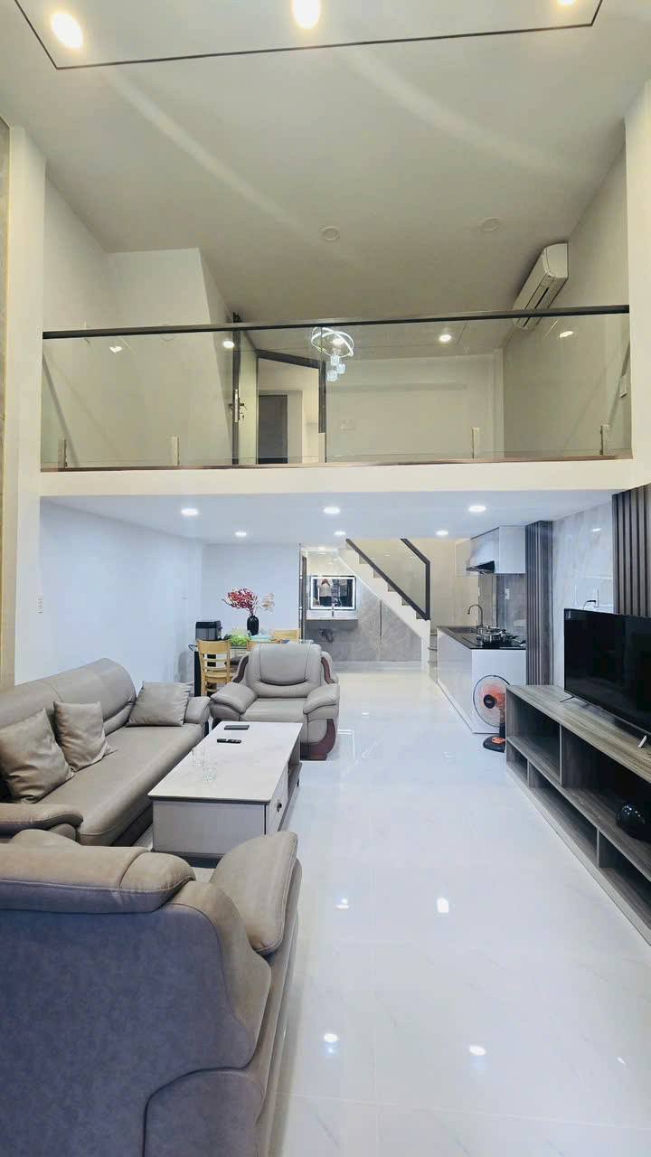 Nhà phố hẻm BGAC, phường 10, Tân Bình 36m² giá 5.6 tỷ - Sổ đỏ chính chủ!