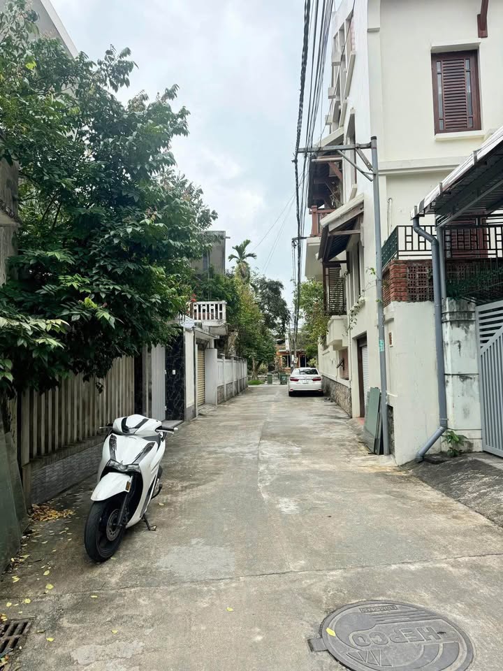 Đất nền lô góc 2 mặt tiền kiệt Đặng Văn Ngữ 78,5m² giá 2 tỷ - Vị trí đắc địa, tiện ích đầy đủ!