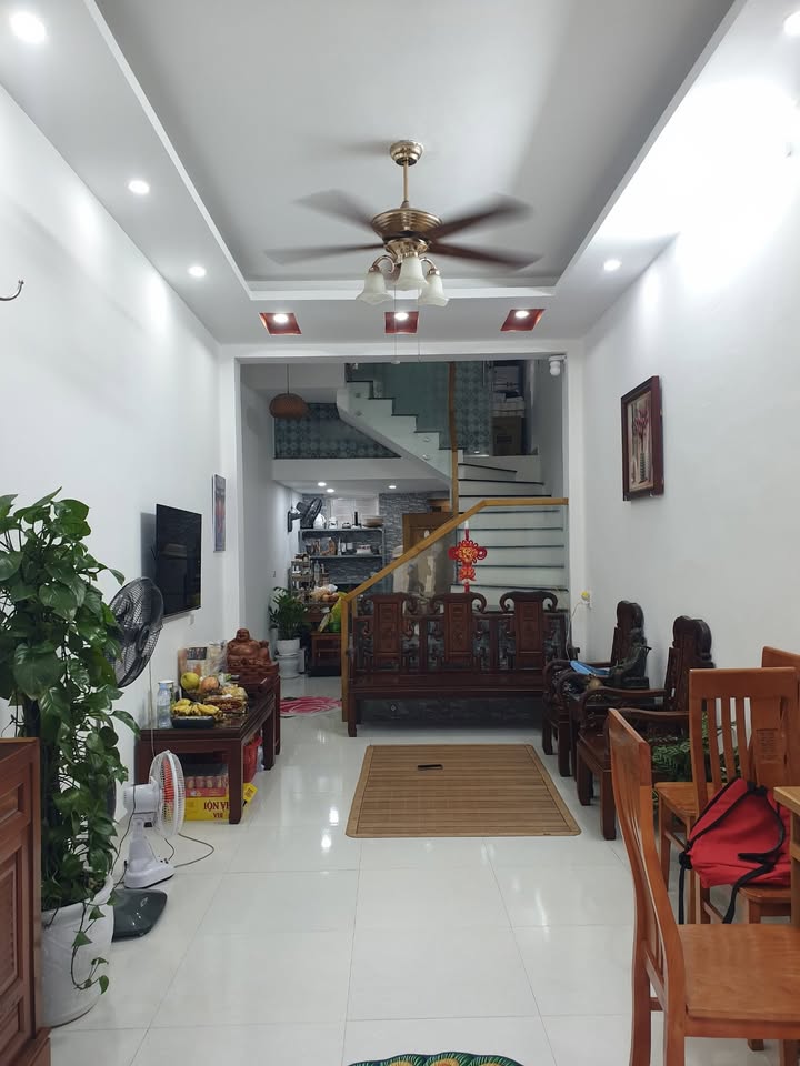 Nhà 3 tầng Lưu Hữu Phước, 46m² giá 2.086 tỷ - Ngõ đẹp, ô tô đỗ gần