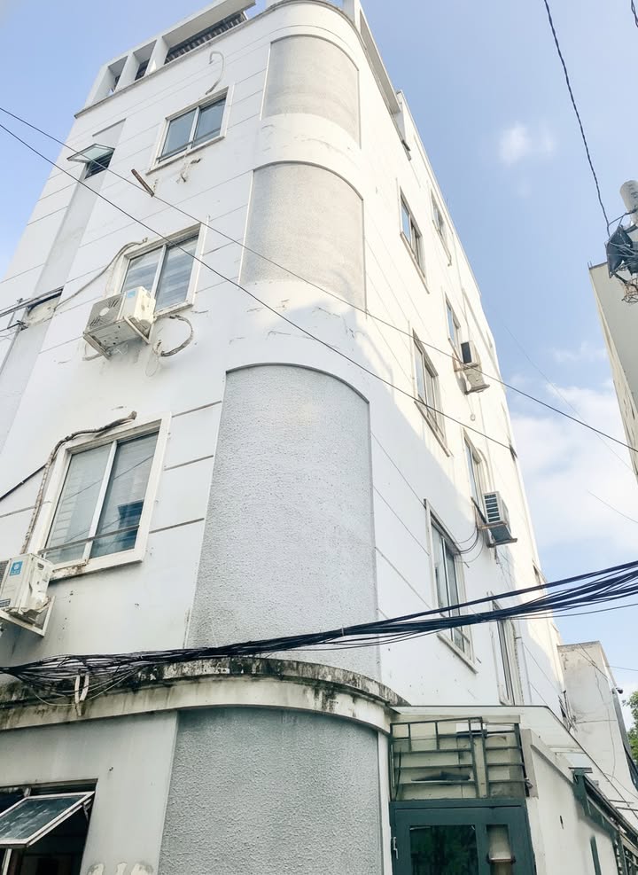 Bán FrontHouse Quận 10 - 63m² chỉ 14.5 tỷ - Dòng tiền 50 triệu/tháng!