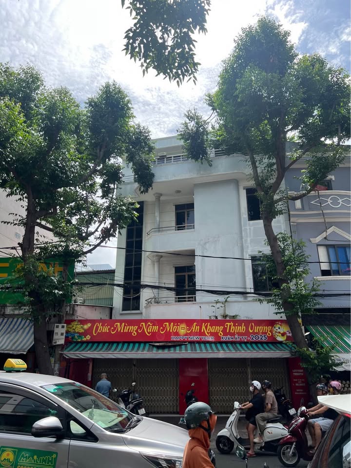 Nhà mặt tiền đường Nguyễn Văn Trỗi, Vũng Tàu - Diện tích rộng, sẵn sàng cho thuê