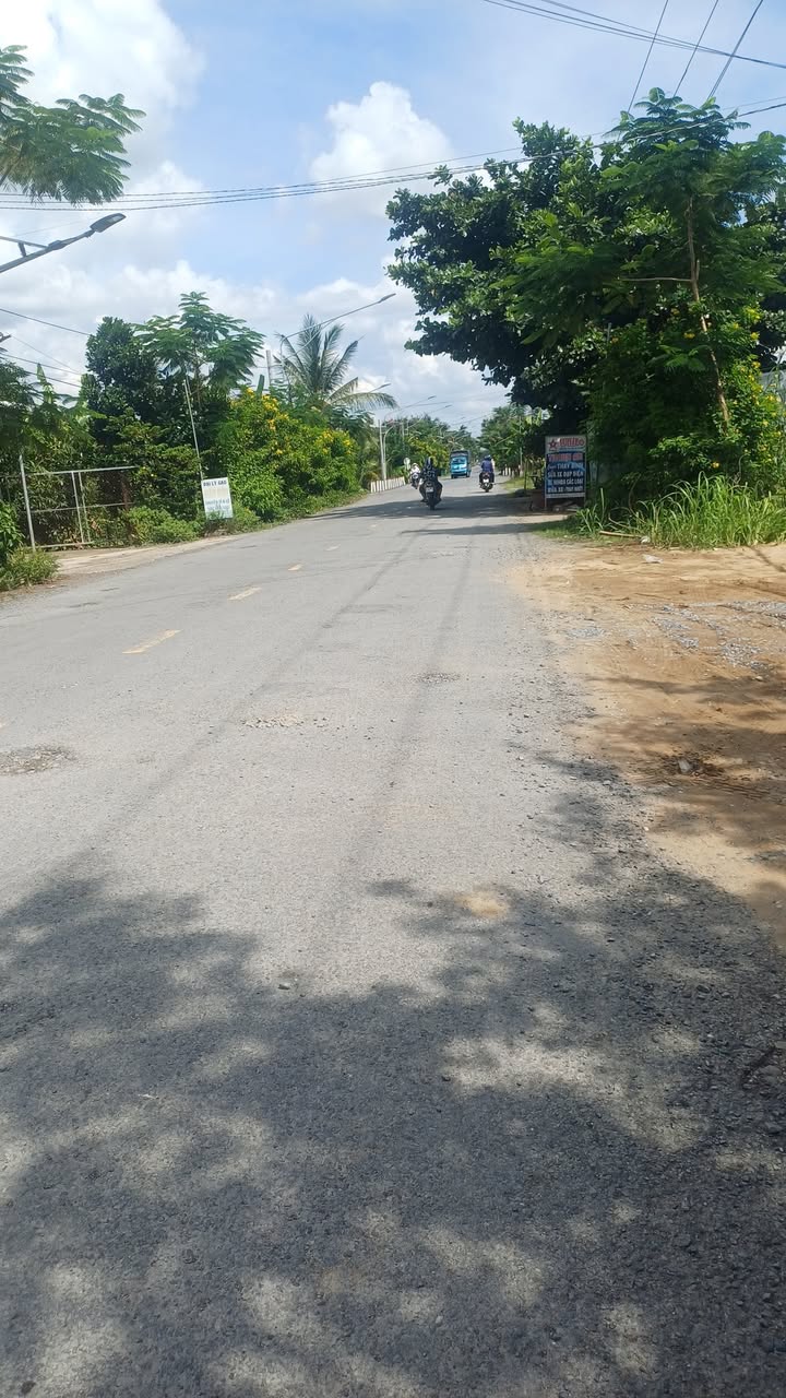 Nhà cấp 4 mặt tiền TL864, Hiệp Đức, 276m² giá 2.1 tỷ - Cơ hội đầu tư hấp dẫn!