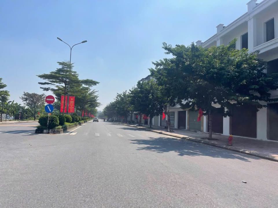 Đất nền Phù Khê Bắc Ninh 80m² giá 4 tỷ - Sổ đỏ chính chủ, view công viên!