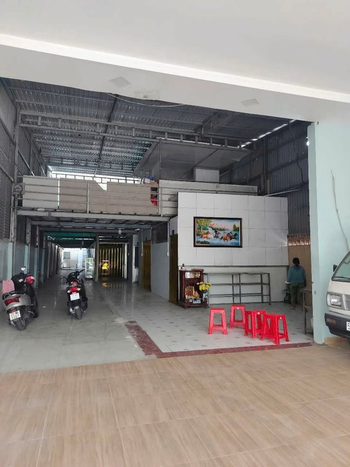 Cho thuê kho xưởng 500m² Lê Minh Xuân Bình Chánh - Giá chỉ 22 triệu/tháng!