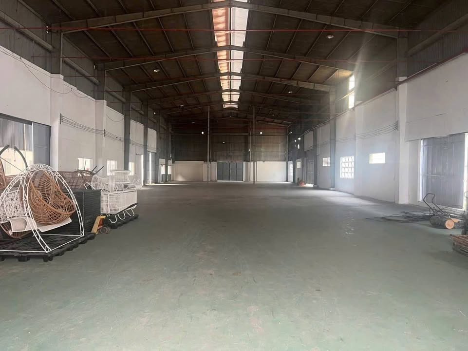 Kho xưởng cho thuê 2.000m² tại An Phú Đông, Quận 12 - Giá chỉ 100 triệu/tháng!