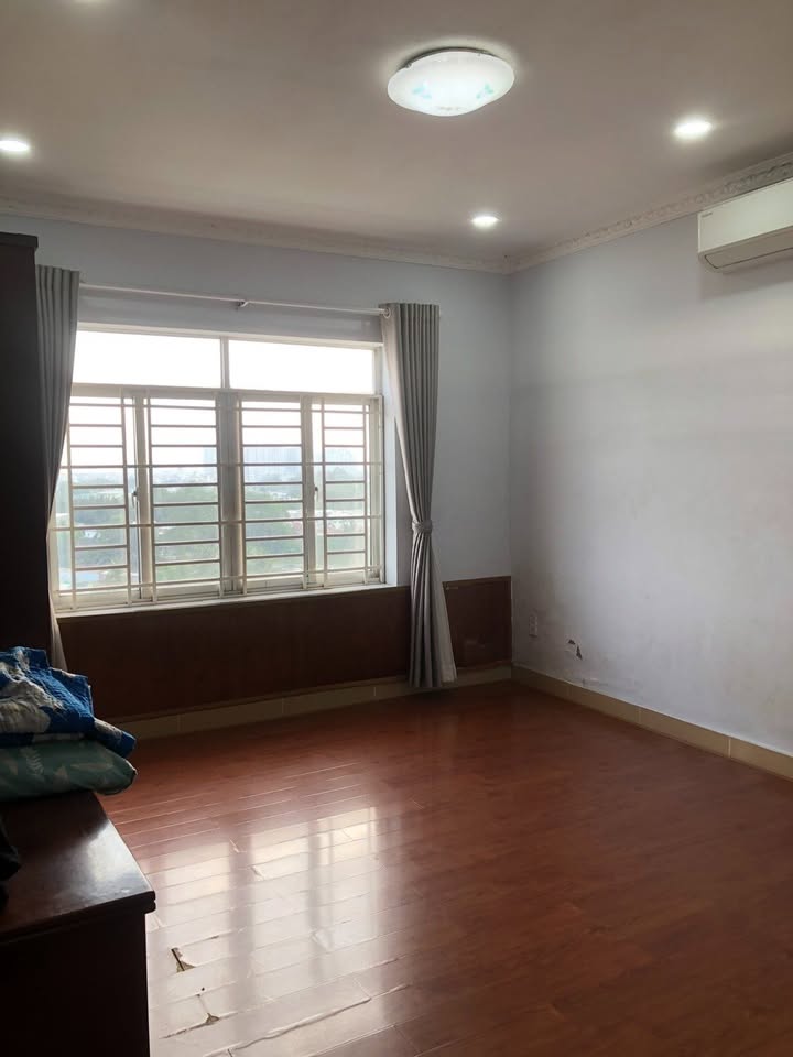 Cho thuê căn hộ Him Lam Nam Khánh, Q8, 106m² giá 12 triệu - Căn góc thoáng mát!
